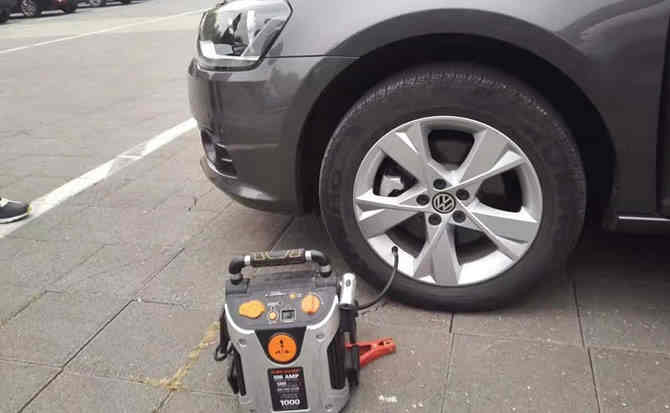 连南汽车搭电案例